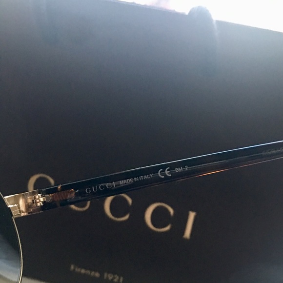 🔥NWT GUCCI GG4239/S Sunglasses - Ivory/Gold - Picture 5 of 6